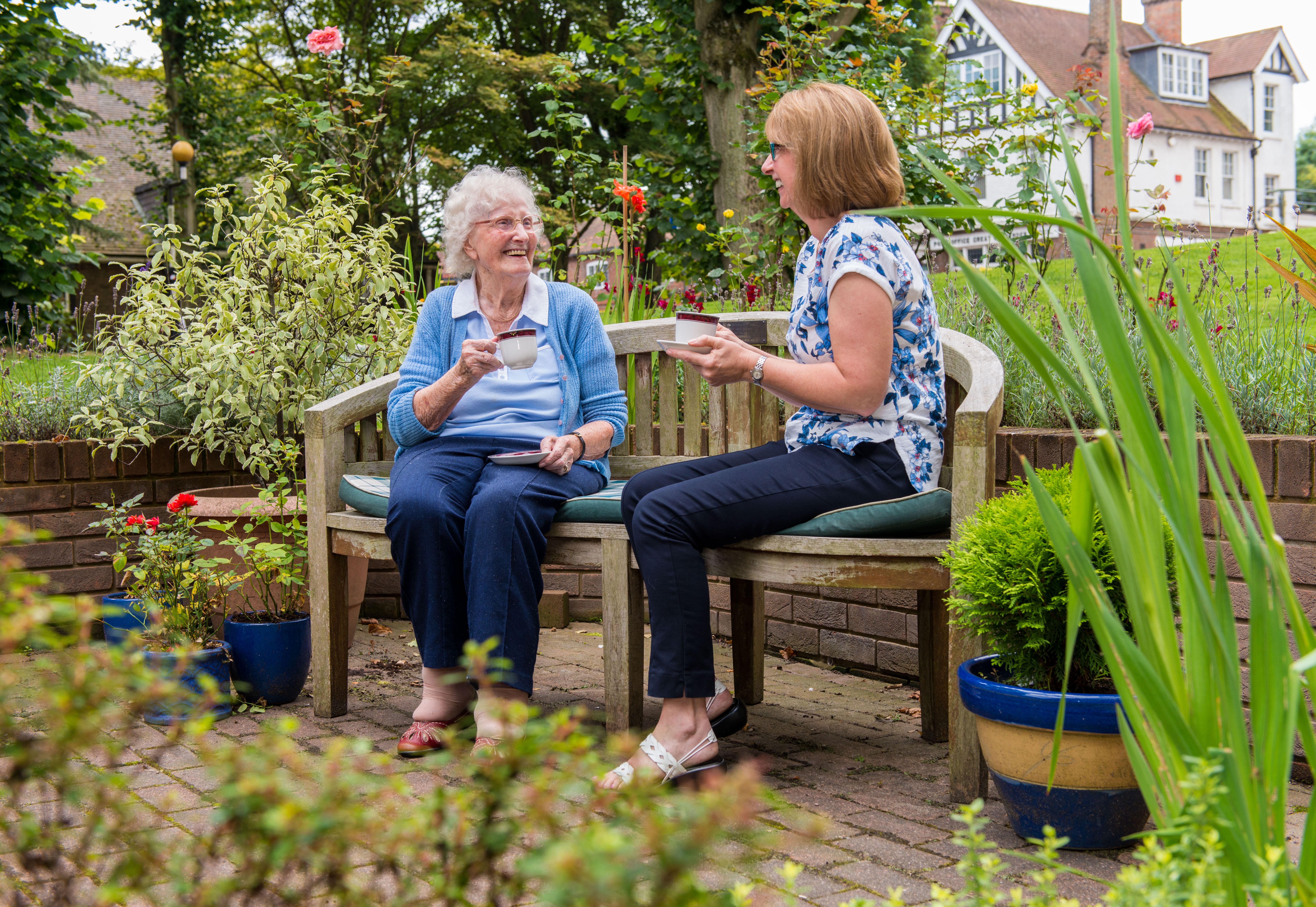 Helping older people in your community Image