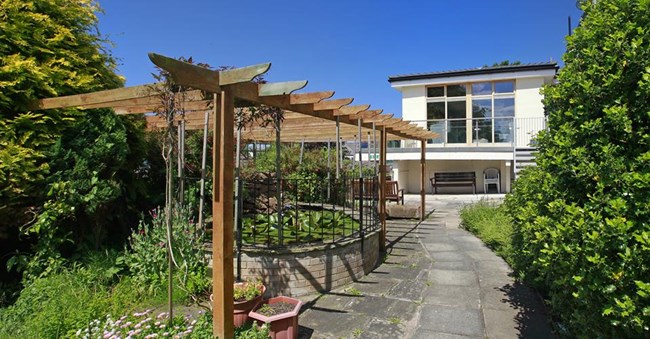 Lear House Image
