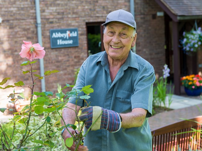 Need help finding a retirement home? Image