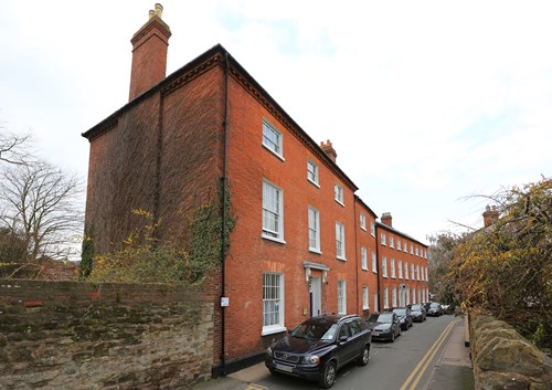 Ainslie House Image