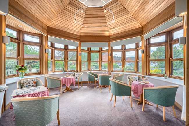 Discover Holloway House Image