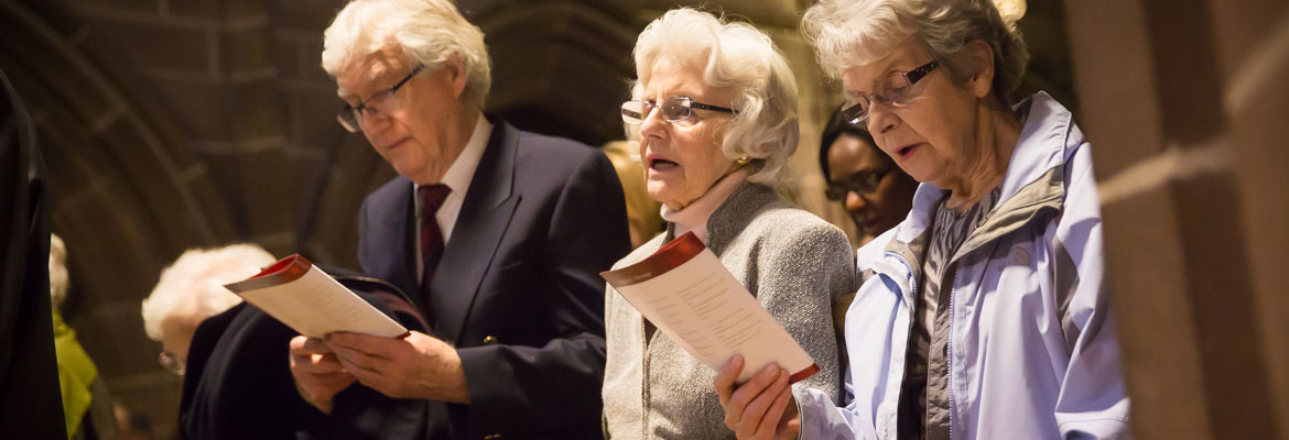 Abbeyfield residents singing Christmas hymns