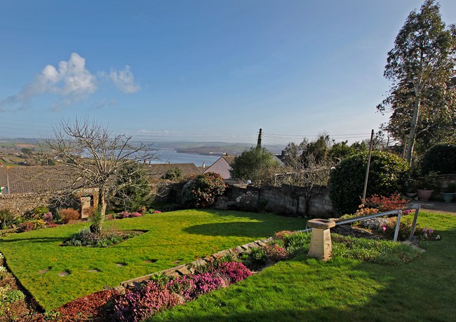 Cresta Image