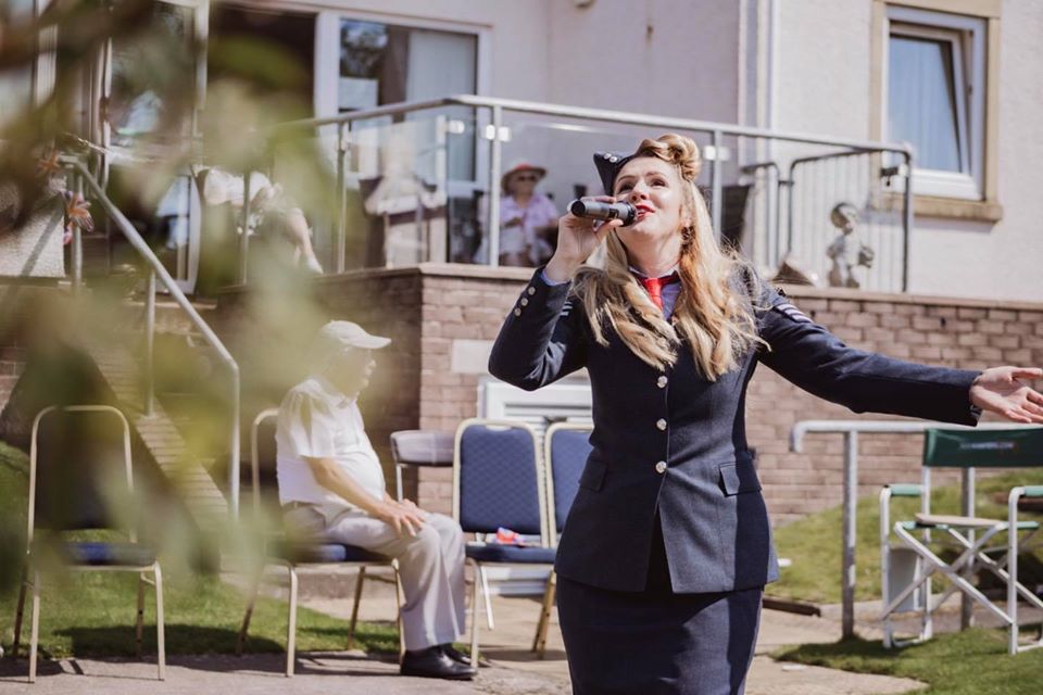 Miss Cindy Hoten sung beautifully Image